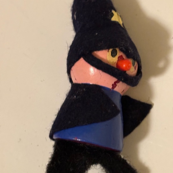 Lot of 9 Kellogg’s vintage cereal premium toys 1970s collectibles wood and felt - Picture 6 of 12